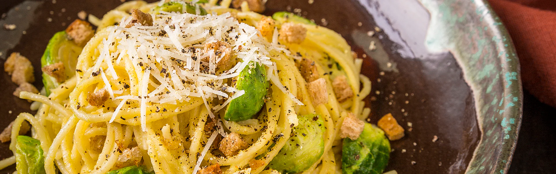 Spaghetti aus übrig gebliebenem Rosenkohl